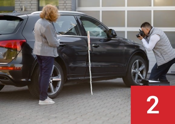 Beweissicherung und Schadenbewertung bei einem Audi Q5 zusammen mit Kunden
